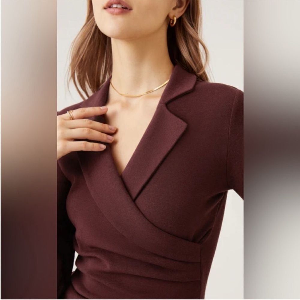 NWT OGL ProWsrm Collared Surplice Top - Rose Size XS - Picture 8 of 10